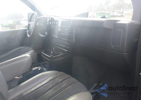 2014 Chevrolet Express 2500 Upfitter из США, поврежденный, VIN 1GBWGLCG2E1206670